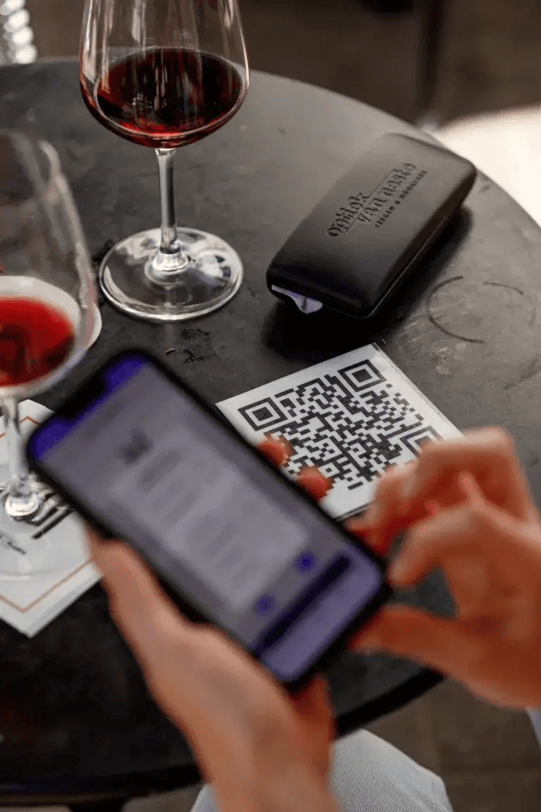 Upload je digitaal menu en krijg een QR-code die klanten kunnen scannen