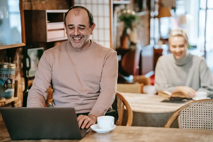 online marketing tips hospitality industry 2023