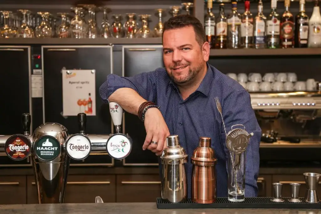 Matthias bar & grill